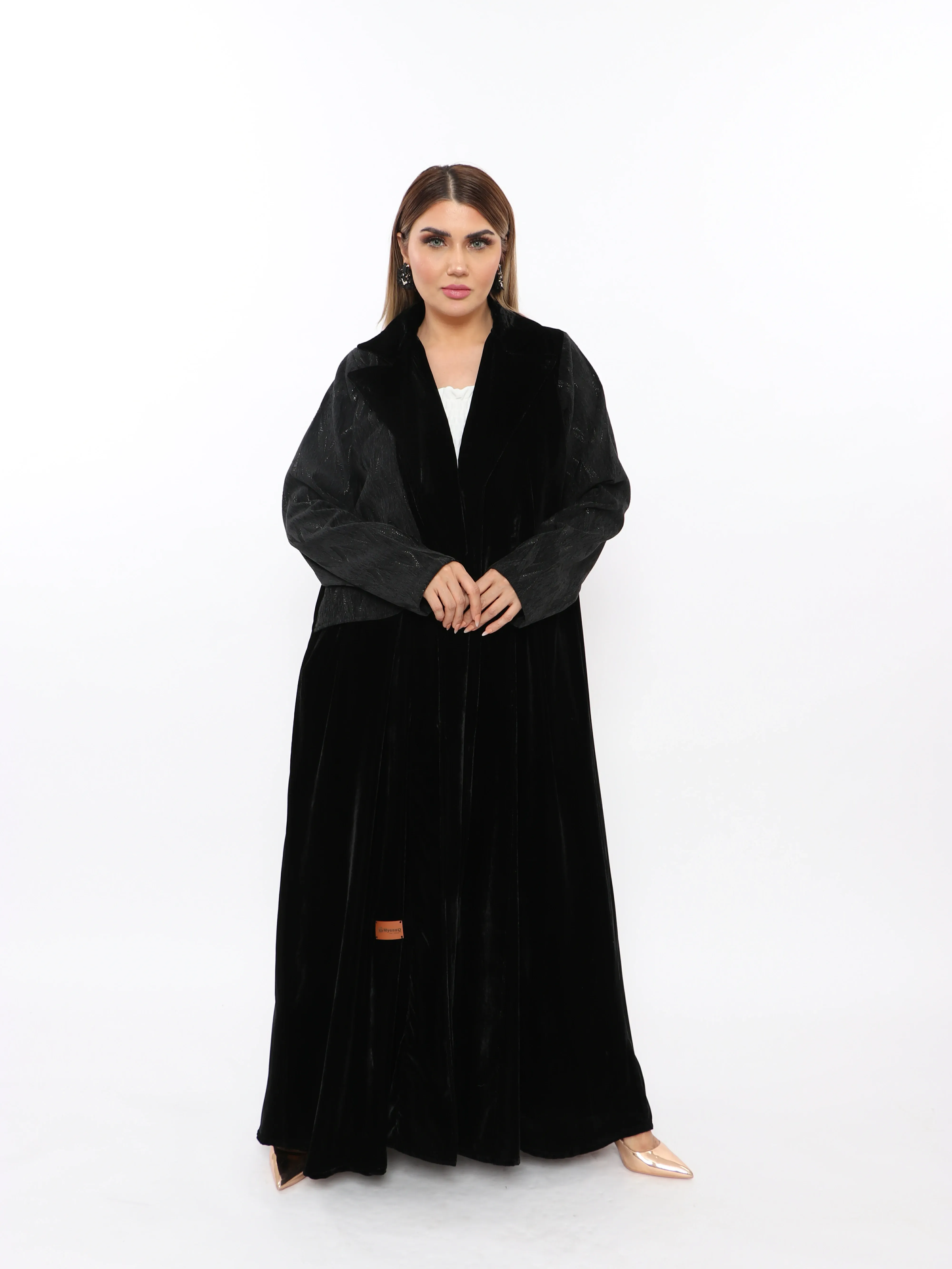 عباية ملونة
عباية عملية